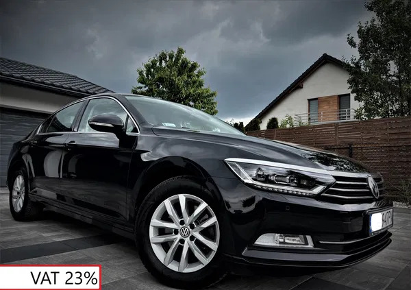 podkarpackie Volkswagen Passat cena 69800 przebieg: 126500, rok produkcji 2017 z Rzeszów